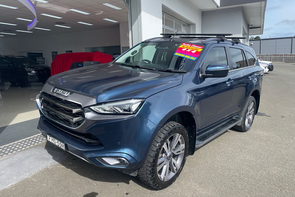 2023 Isuzu MU-X LS-T