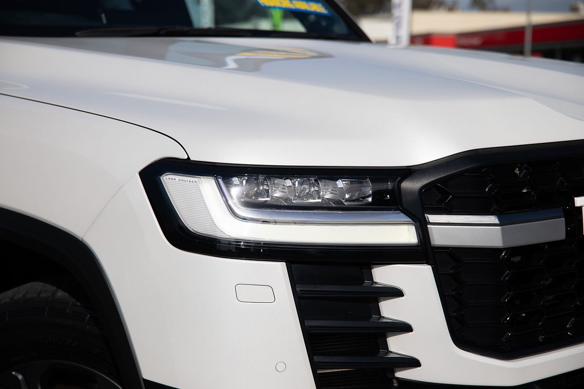 2023 Toyota Landcruiser GR Sport FJA300R
