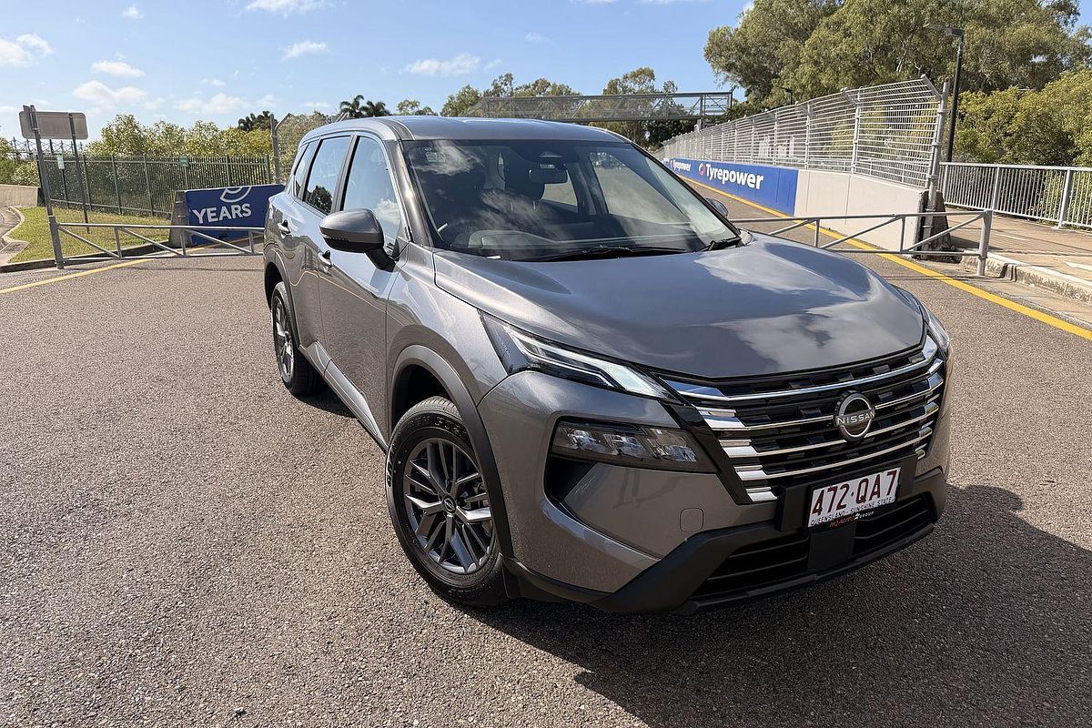 2025 Nissan X-TRAIL ST T33