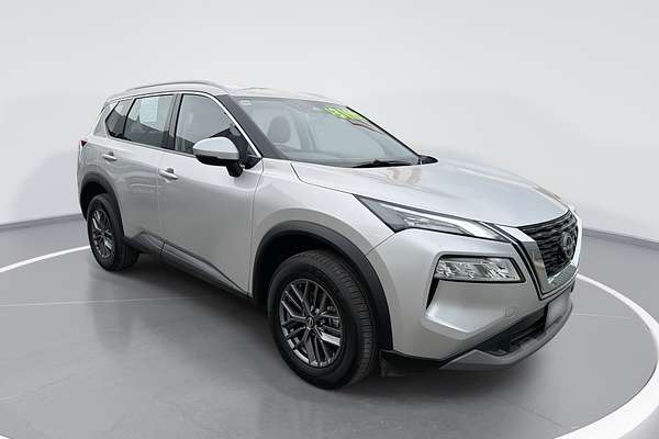 2024 Nissan X-TRAIL ST T33