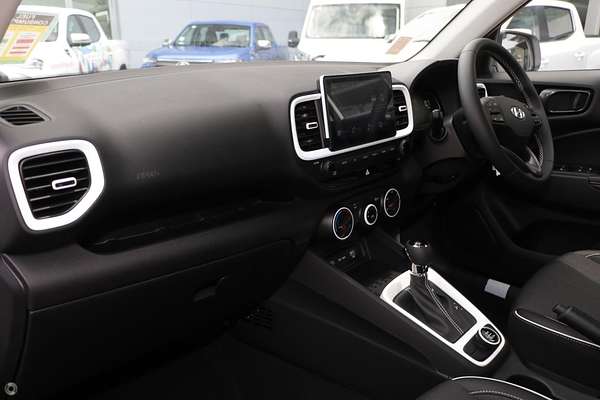 2026 Hyundai Venue Active QX.V5