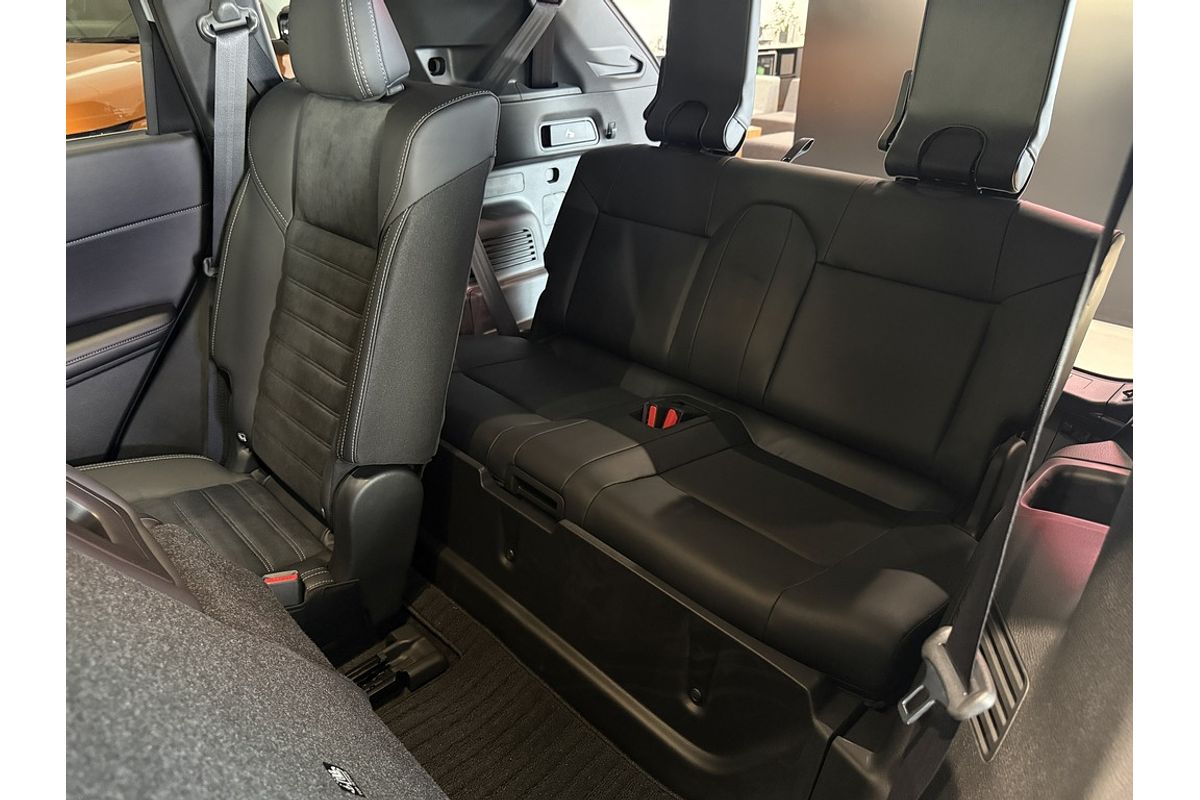 2025 Mitsubishi ZM Outlander ASPIRE 2.4L PHEV AWD 7ST
