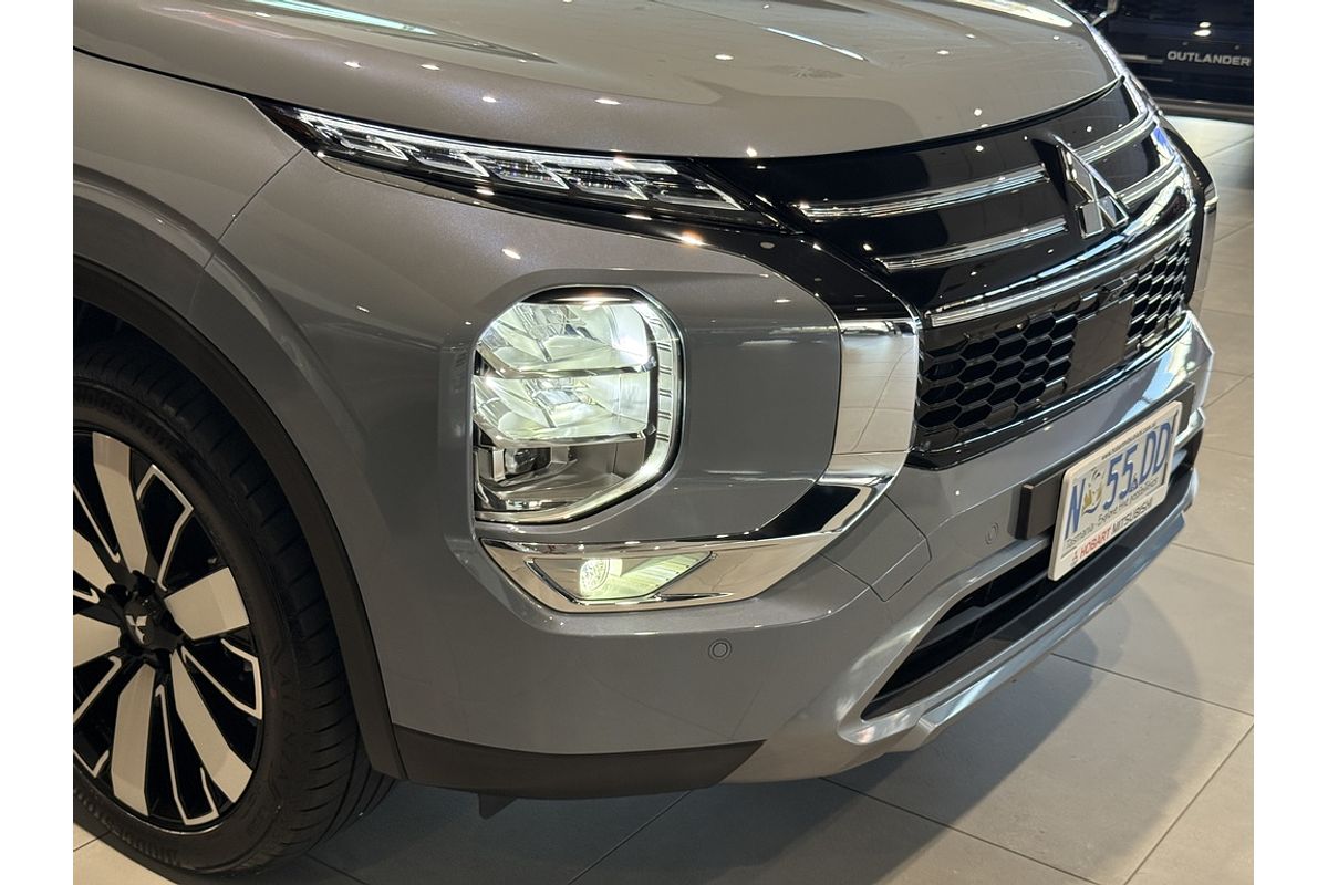 2025 Mitsubishi ZM Outlander ASPIRE 2.4L PHEV AWD 7ST
