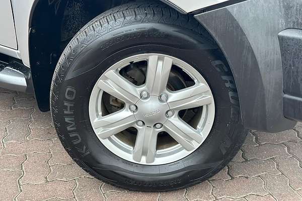 2014 Isuzu MU-X LS-T thumb-2