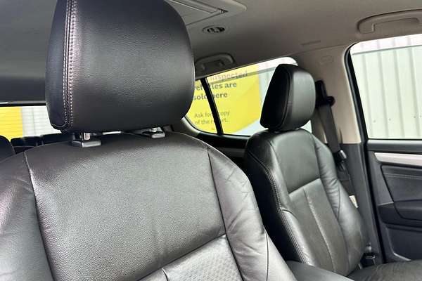 2014 Isuzu MU-X LS-T thumb-20