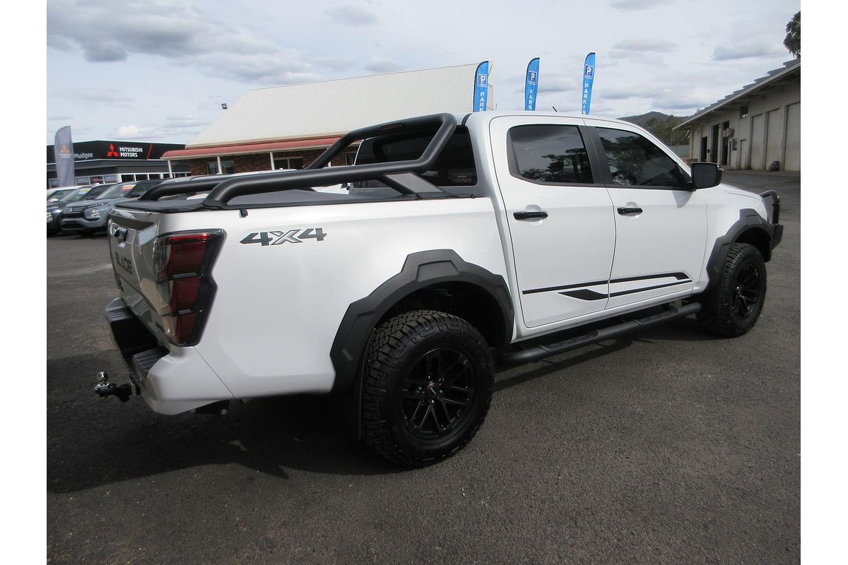 2025 Isuzu D-MAX BLADE 4X4