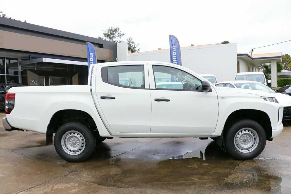 2023 Mitsubishi Triton GLX Double Cab 4x2 MR MY23 RWD