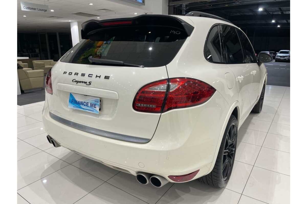 2011 Porsche Cayenne S 92A