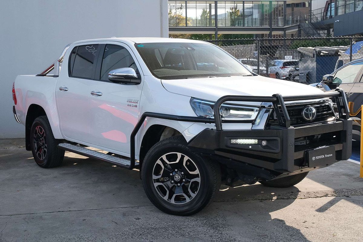 2022 Toyota Hilux SR5 GUN126R
