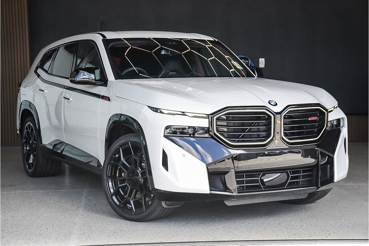 2025 BMW XM