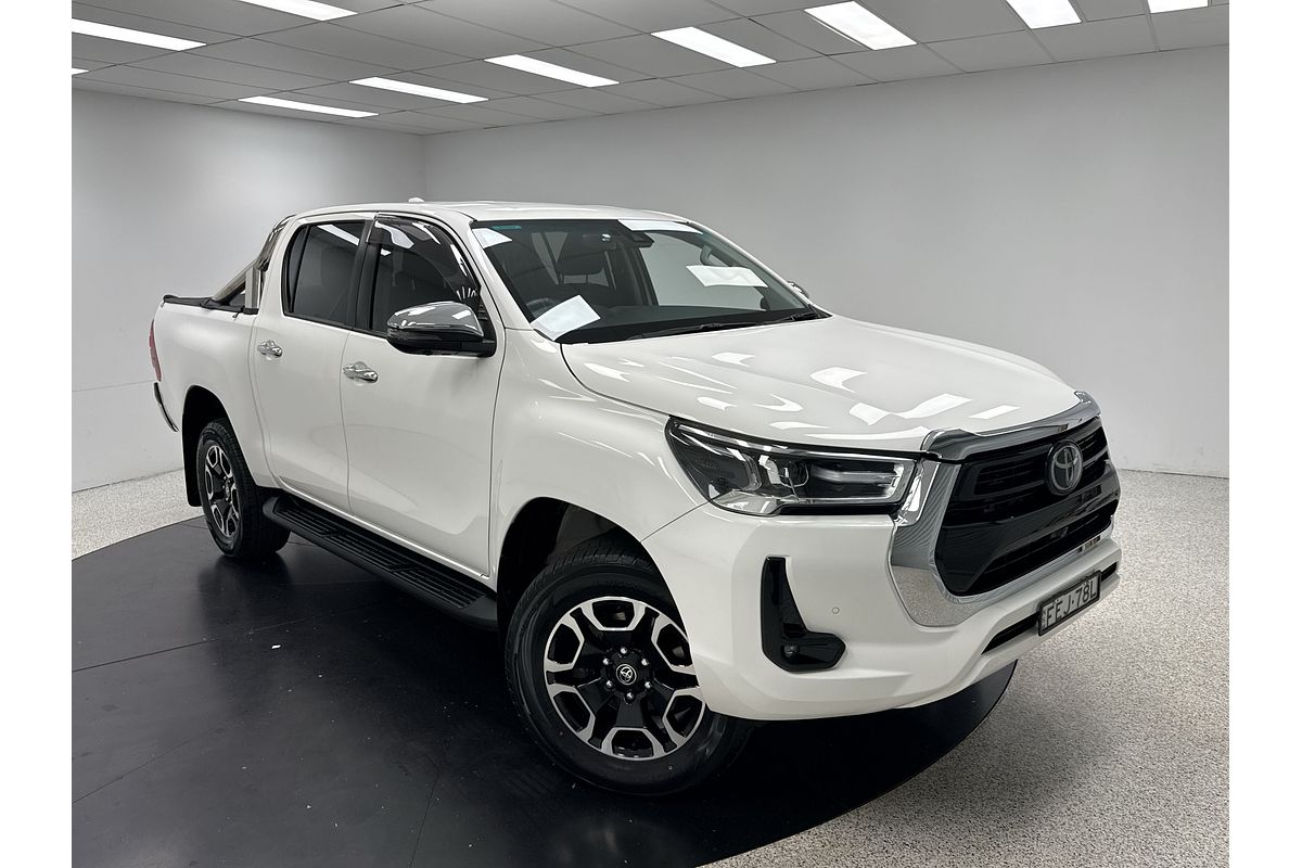 2023 Toyota Hilux SR5 GUN126R 4X4