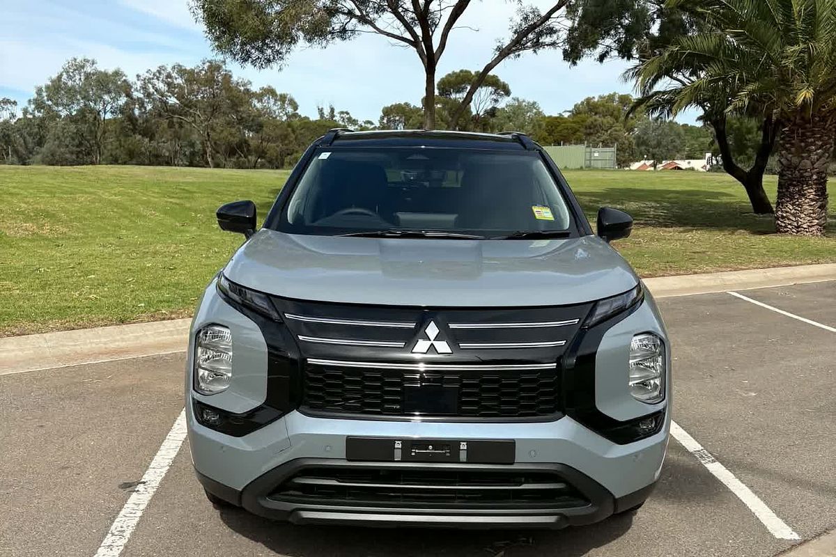2026 Mitsubishi Outlander LS ZM