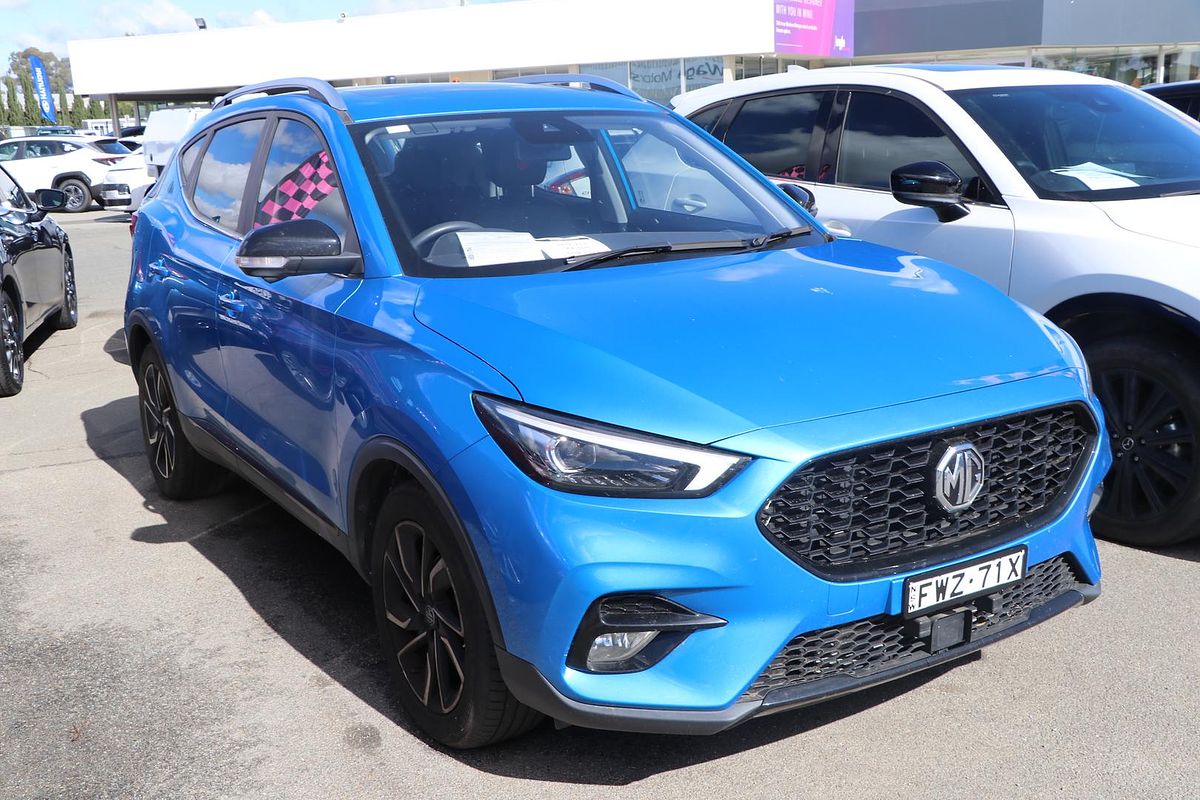 2023 MG ZST Essence