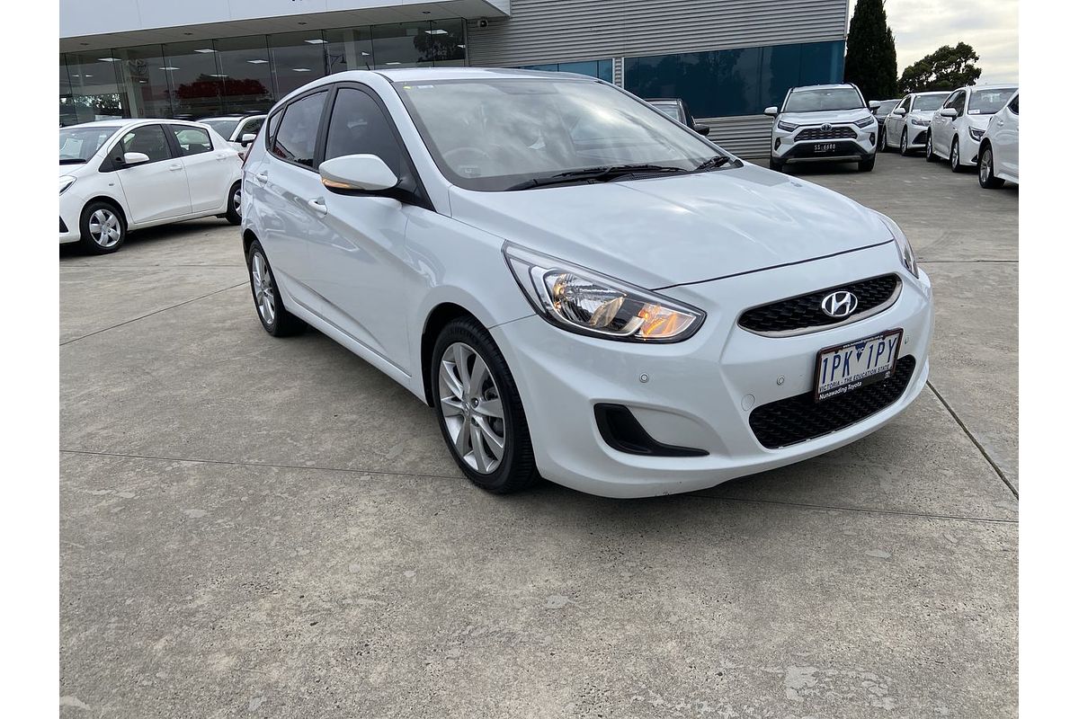 2019 Hyundai Accent Sport RB6