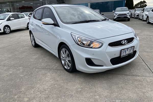 2019 Hyundai Accent Sport RB6