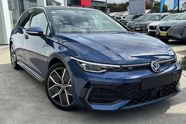 2025 Volkswagen Golf 110TSI R-Line 8.5