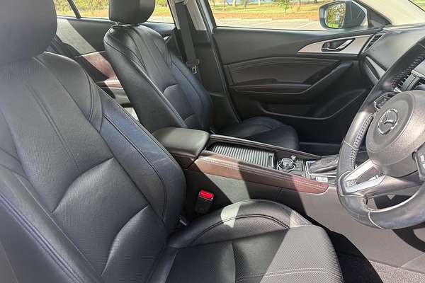 2018 Mazda 3 Touring BN Series thumb-9