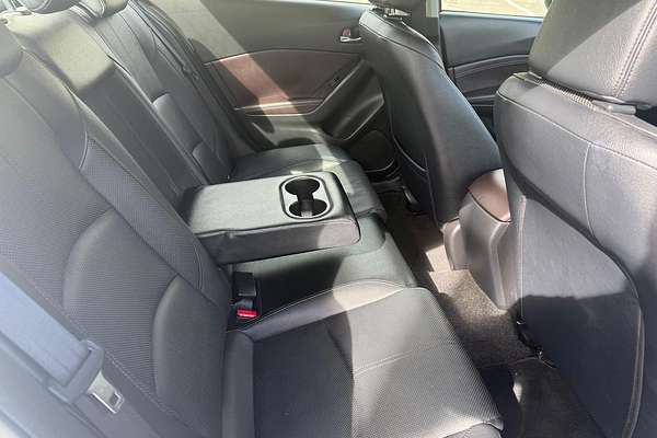 2018 Mazda 3 Touring BN Series thumb-10