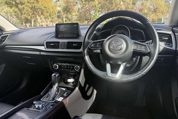 2018 Mazda 3 Touring BN Series thumb-16
