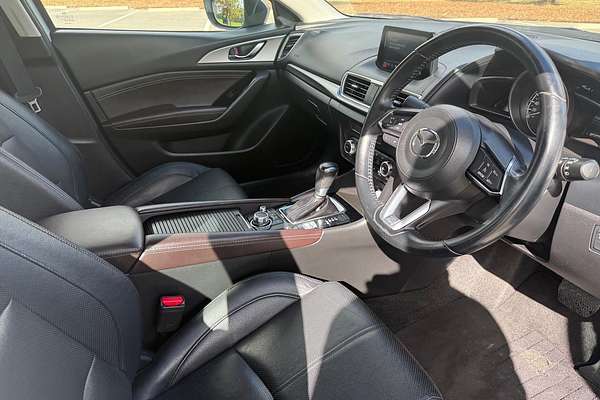 2018 Mazda 3 Touring BN Series thumb-19