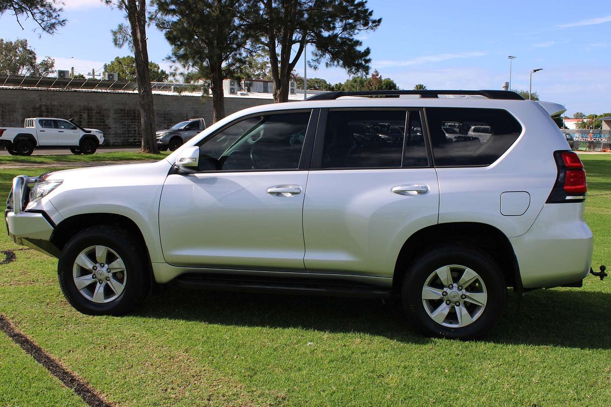 Prado GXL 2.8L T Diesel Automatic Wagon 4277430 003