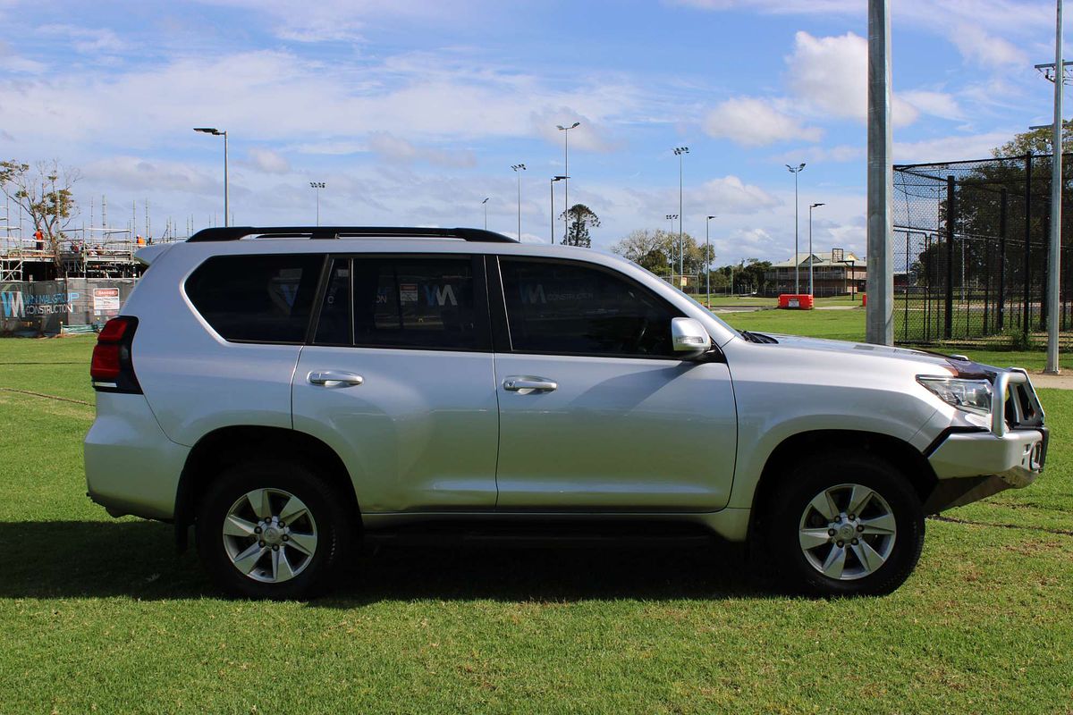 Prado GXL 2.8L T Diesel Automatic Wagon 4277430 003