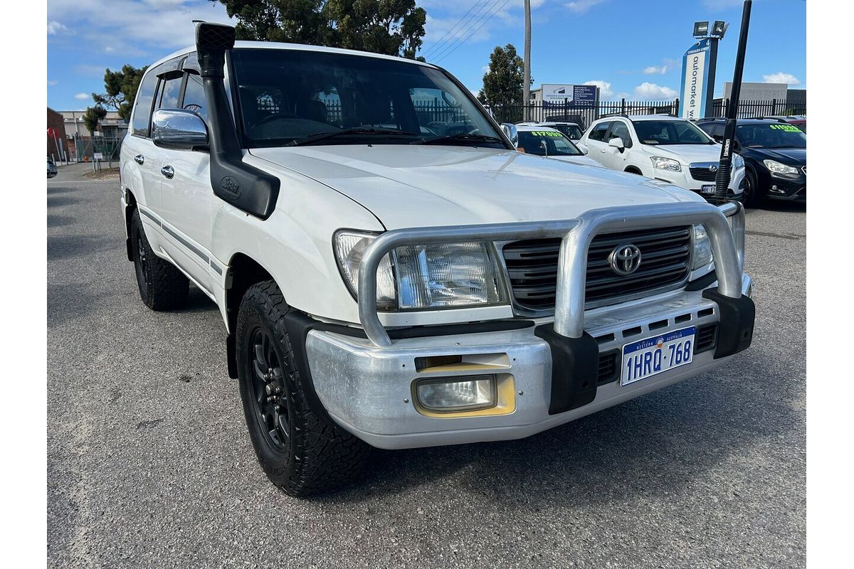 2002 Toyota Landcruiser Sahara HDJ100R