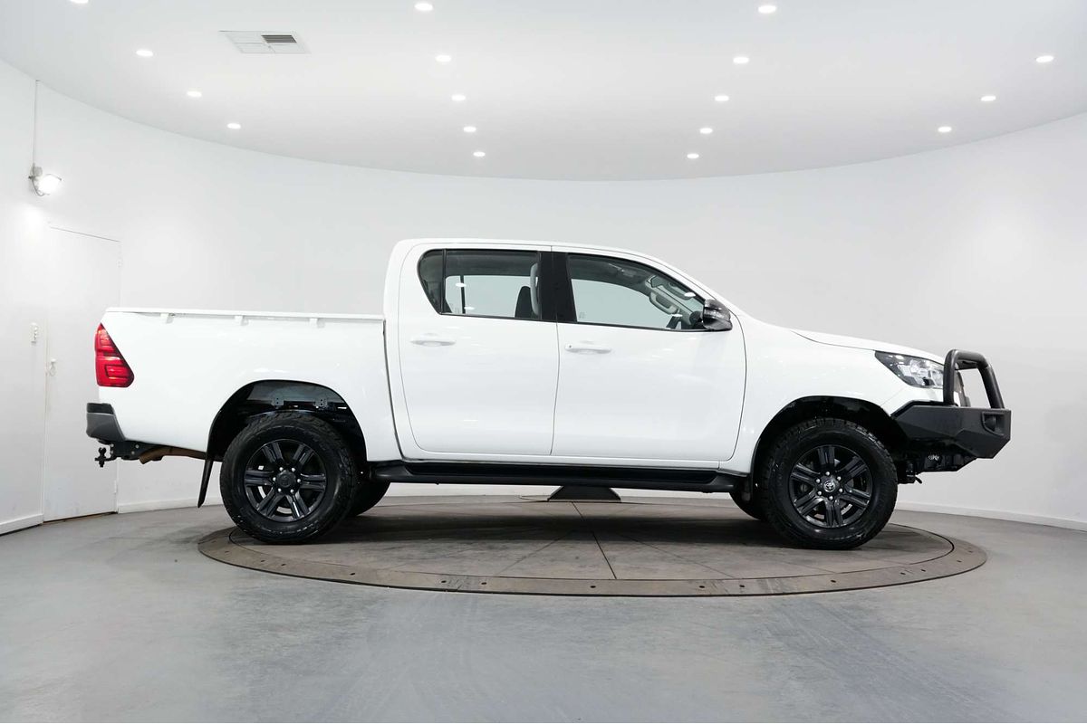 2022 Toyota Hilux SR GUN126R 4X4
