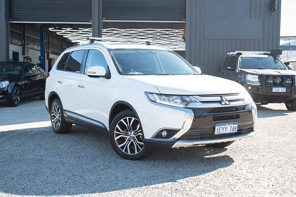 2016 Mitsubishi Outlander Exceed ZK