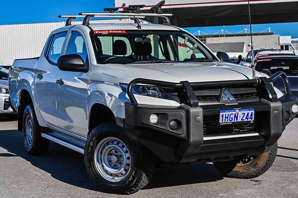 2021 Mitsubishi Triton GLX MR 4X4