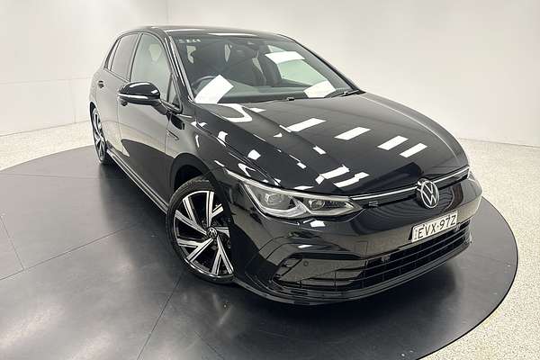 2022 Volkswagen Golf 110TSI R-Line 8