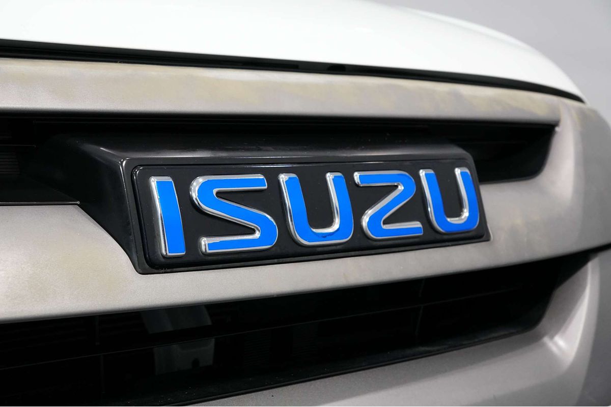 2018 Isuzu D-MAX SX High Ride Rear Wheel Drive