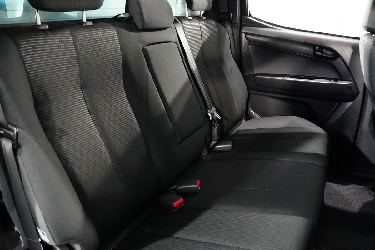2018 Isuzu D-MAX SX High Ride Rear Wheel Drive