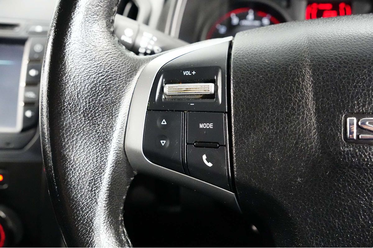 2018 Isuzu D-MAX SX High Ride Rear Wheel Drive