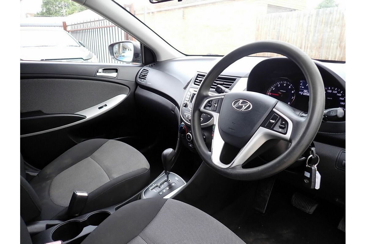 2012 Hyundai Accent Active RB