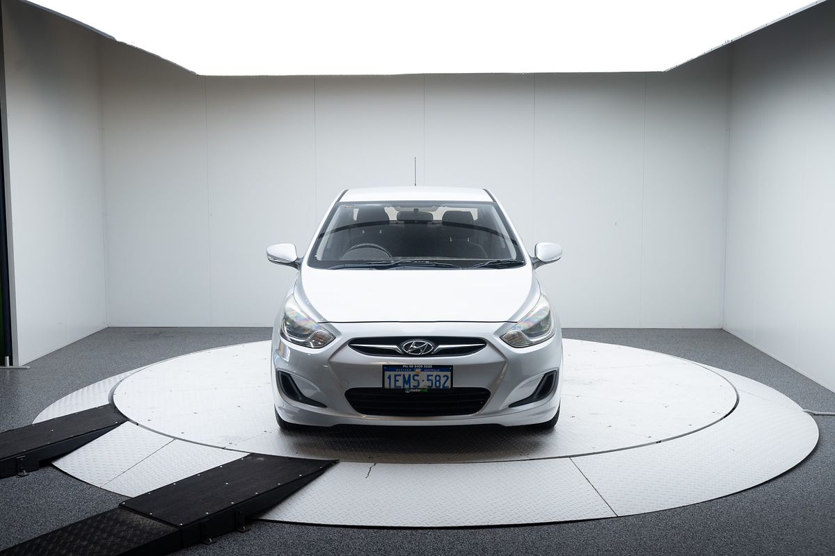 2014 Hyundai Accent Active RB2