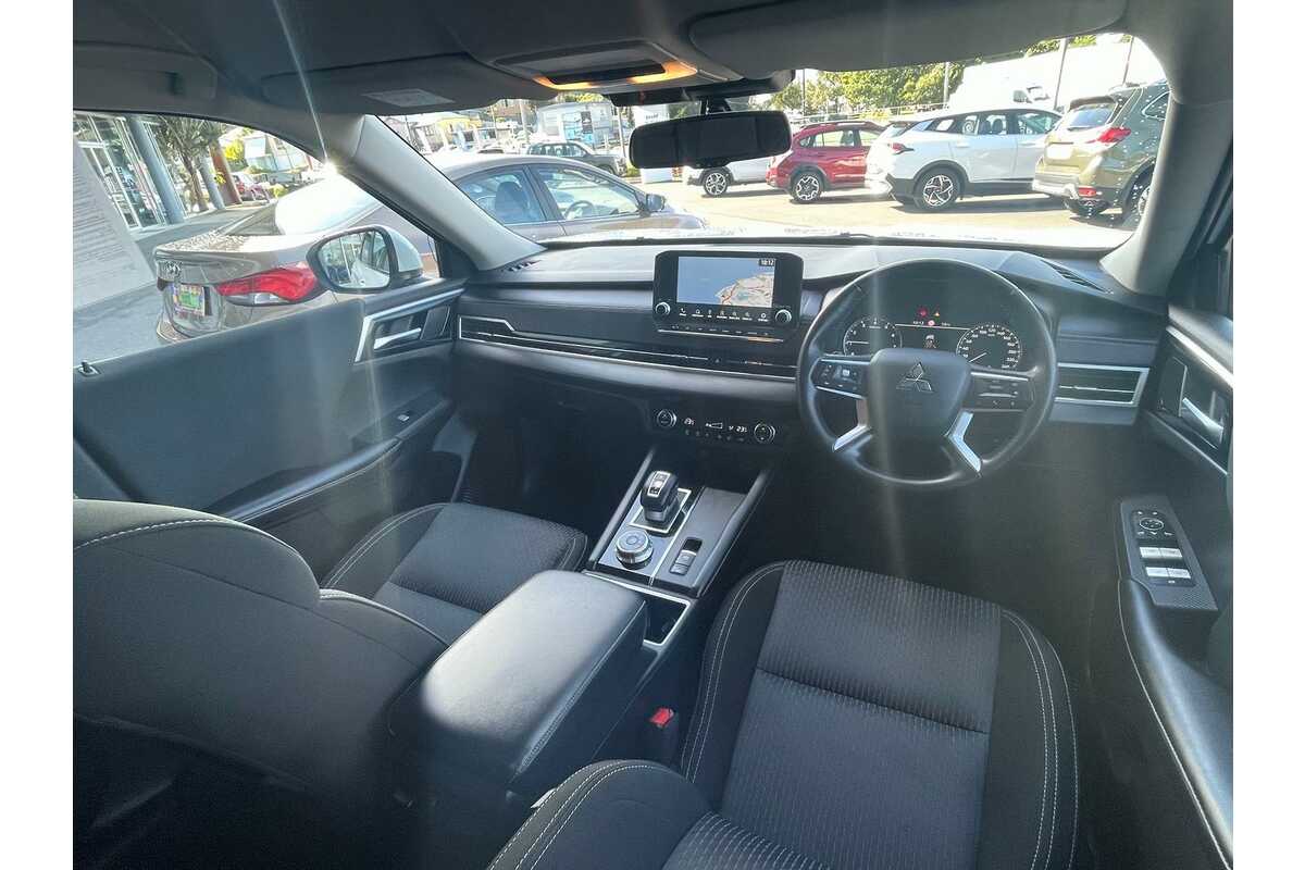 2021 Mitsubishi Outlander LS ZM