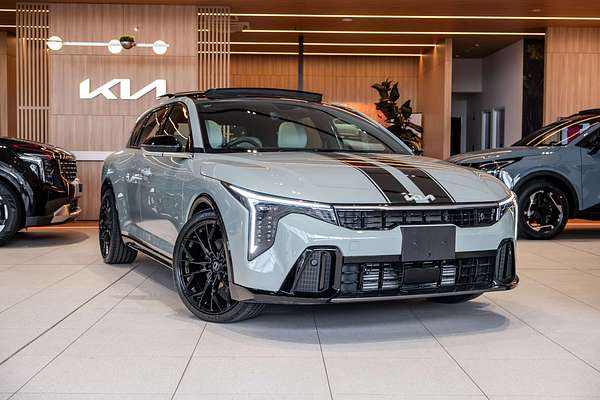 2025 Kia K4 GT-Line CL4m