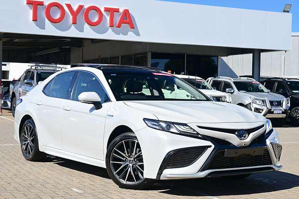 2024 Toyota Camry SL AXVH70R