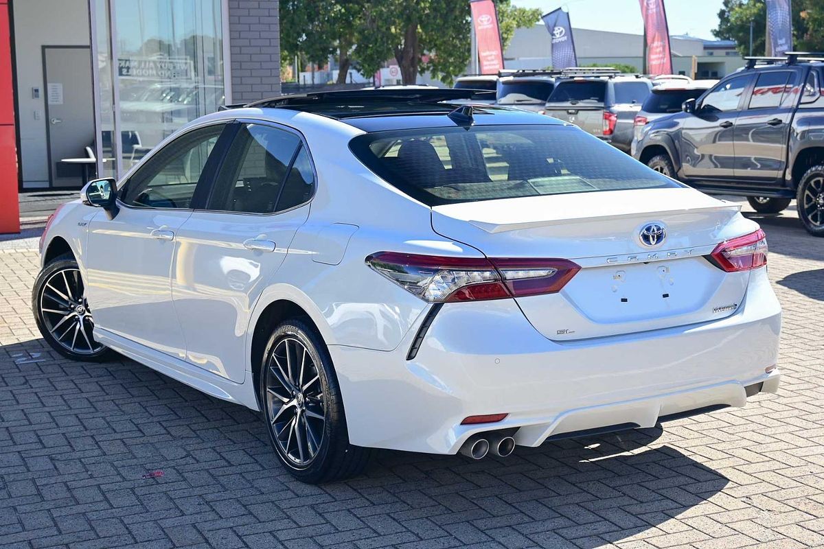 2024 Toyota Camry SL AXVH70R