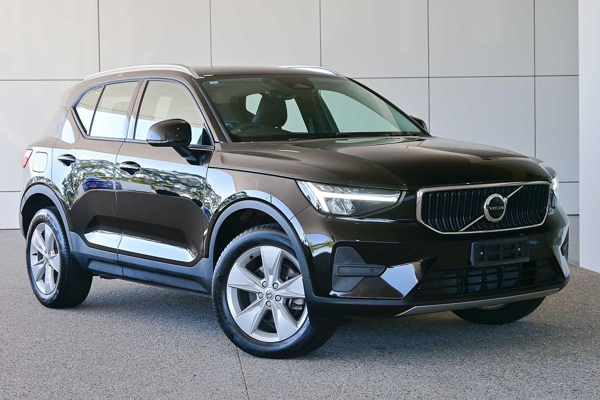 2022 Volvo XC40 Ultimate B4 Bright