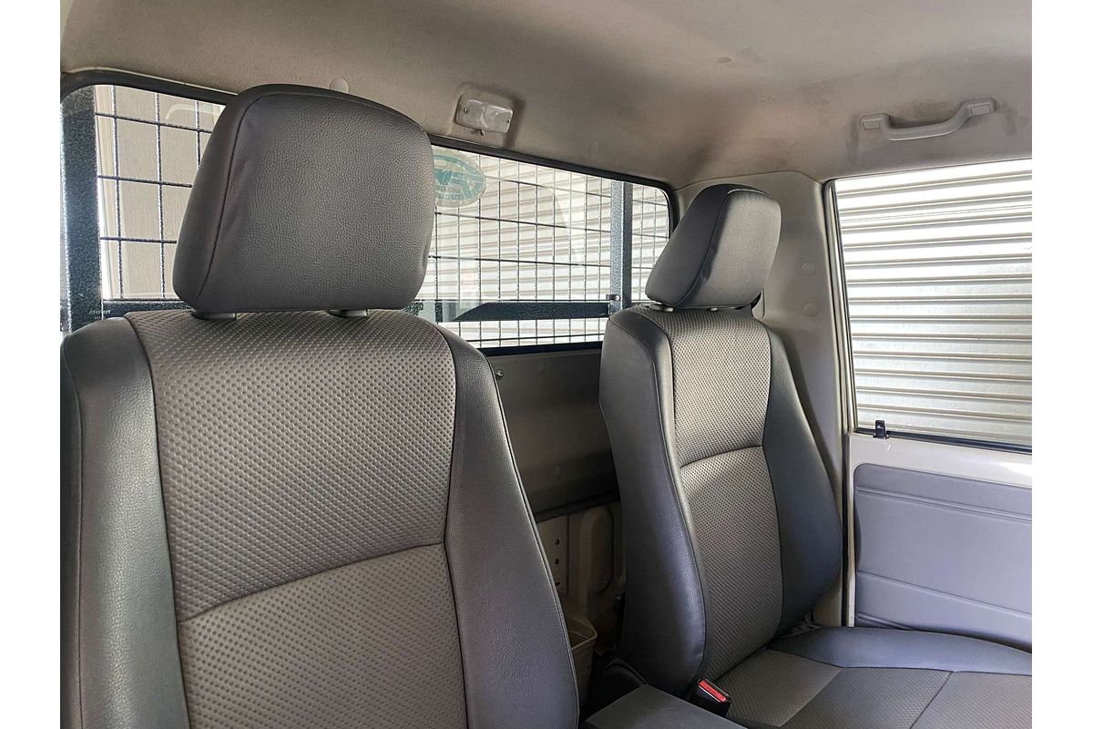 LANDCRUISER VDJ79R MY18 WORKMATE (4x4) 4.5L DTV8 DIESEL TURBO F/INJ 5 SP MANUAL C/CHAS 