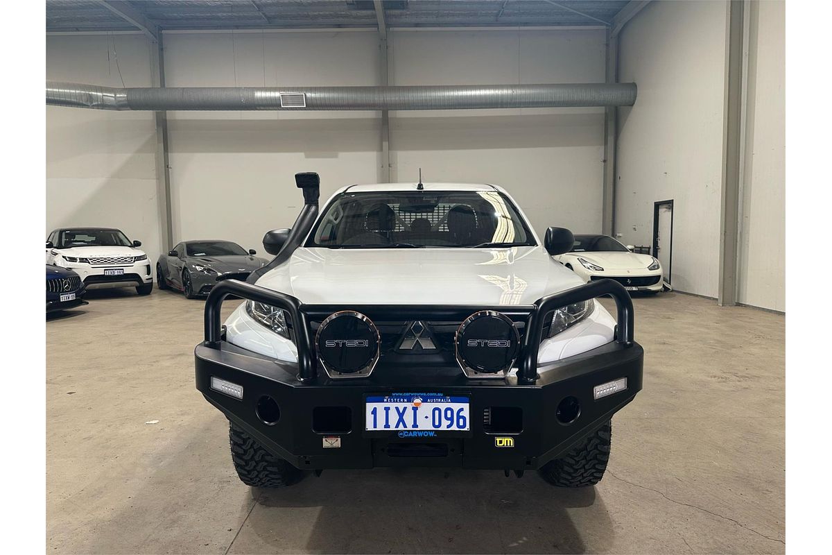 2022 Mitsubishi Triton GLX MR 4X4