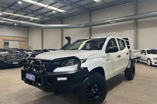 2022 Mitsubishi Triton GLX MR 4X4