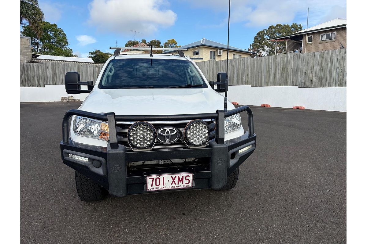 2017 Toyota Hilux SR GUN126R 4X4