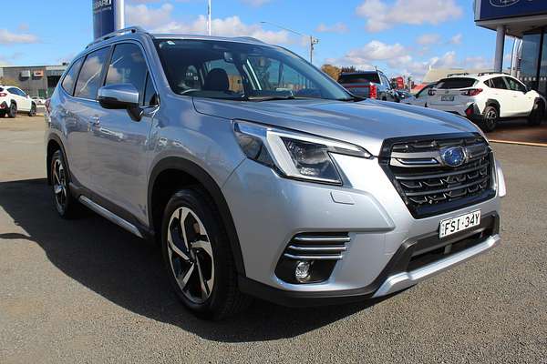 2024 Subaru Forester 2.5i-S S5
