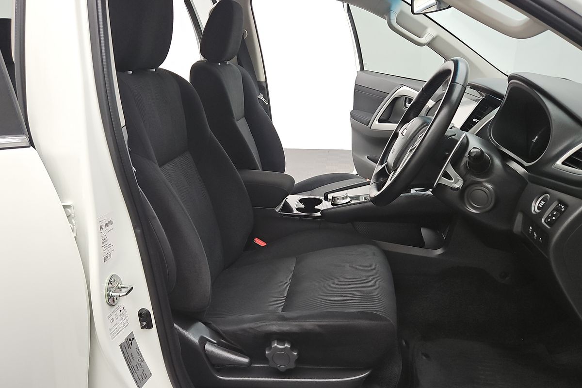 2021 Mitsubishi Pajero Sport GLX QF