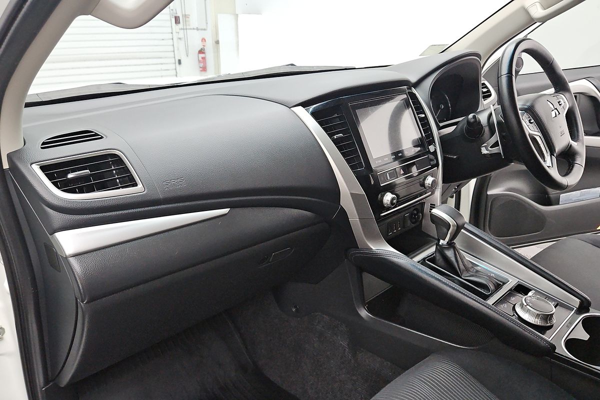 2021 Mitsubishi Pajero Sport GLX QF