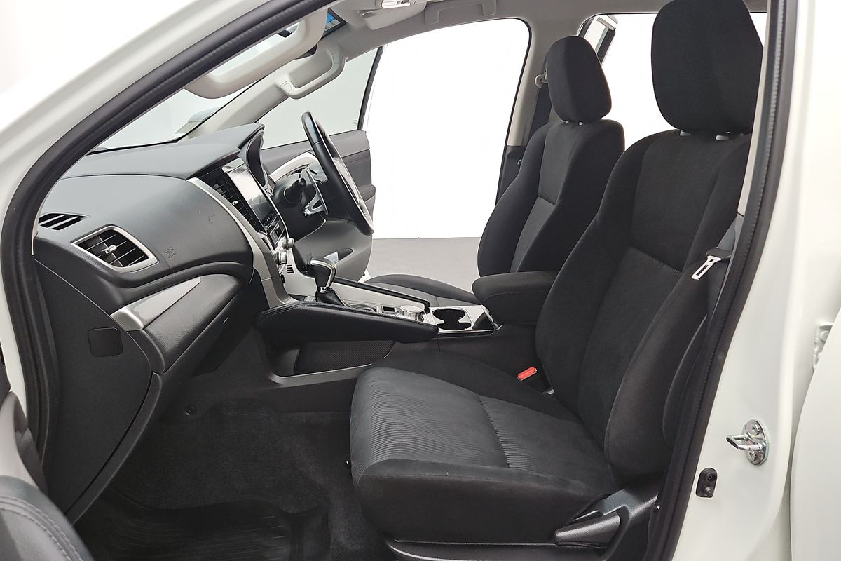 2021 Mitsubishi Pajero Sport GLX QF