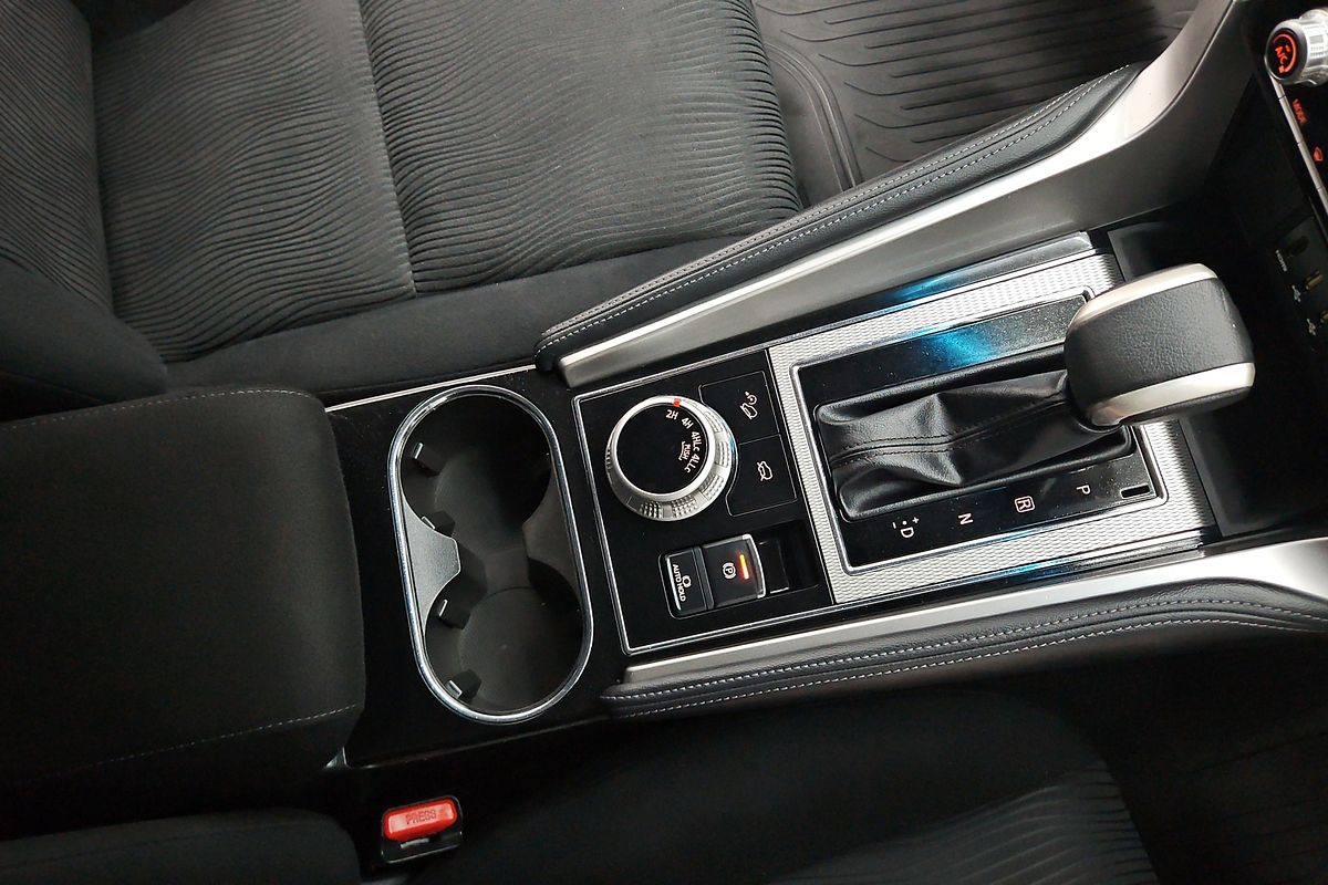 2021 Mitsubishi Pajero Sport GLX QF